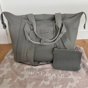 Dagne Dover “Landon Large Neoprene Carryall Bag” Green-Gray w/ Accessories